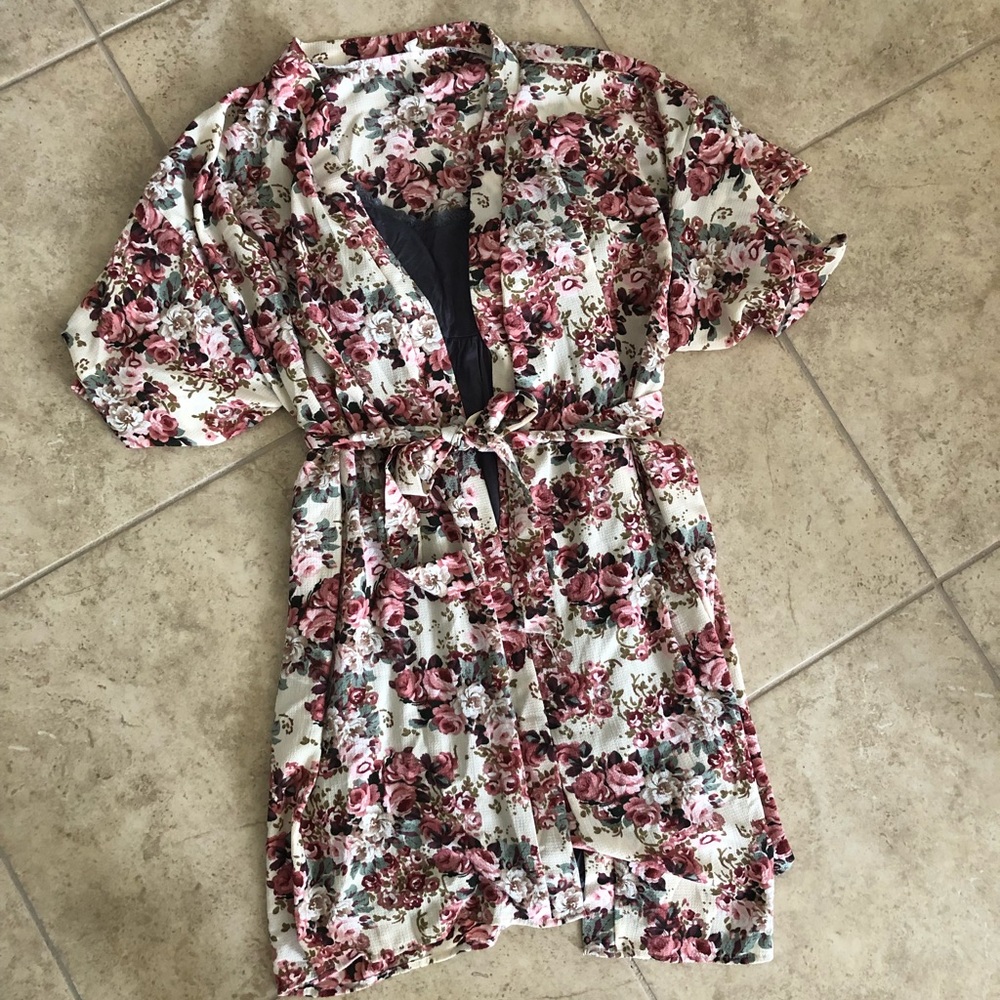Pink Blush White Floral Maternity/nursing Robe